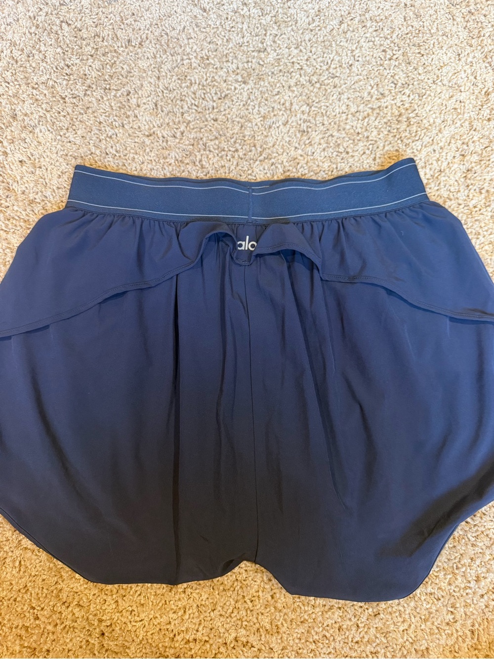 Alo women’s navy shorts - Picture 2 of 2
